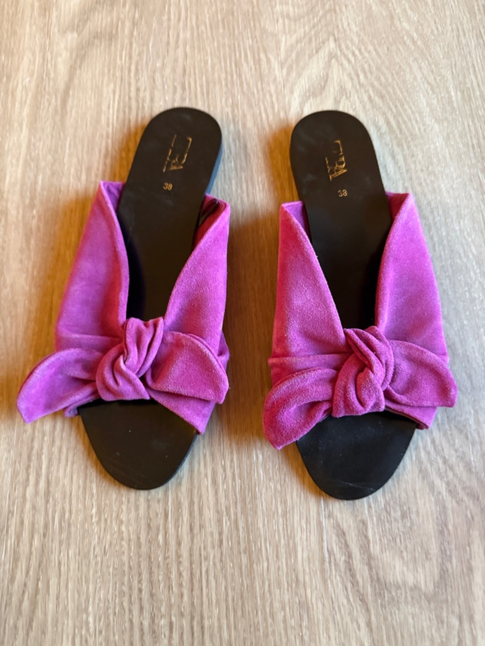 Zara Knot-Front Slide Sandals - Fuchsia Pink with Black Footbed